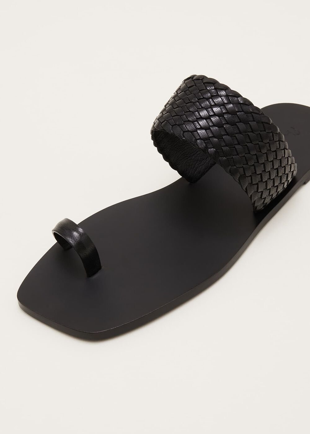 Toe Post Sandal Black
