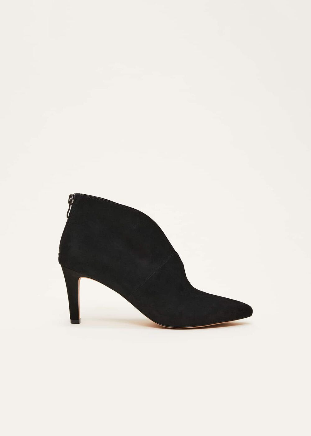 Cut Out Heeled Boots Black