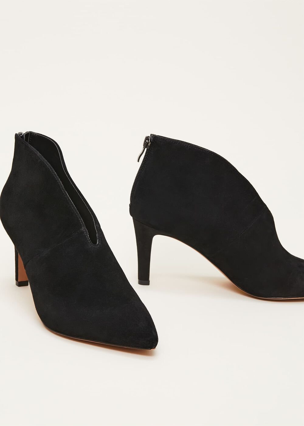 Cut Out Heeled Boots Black