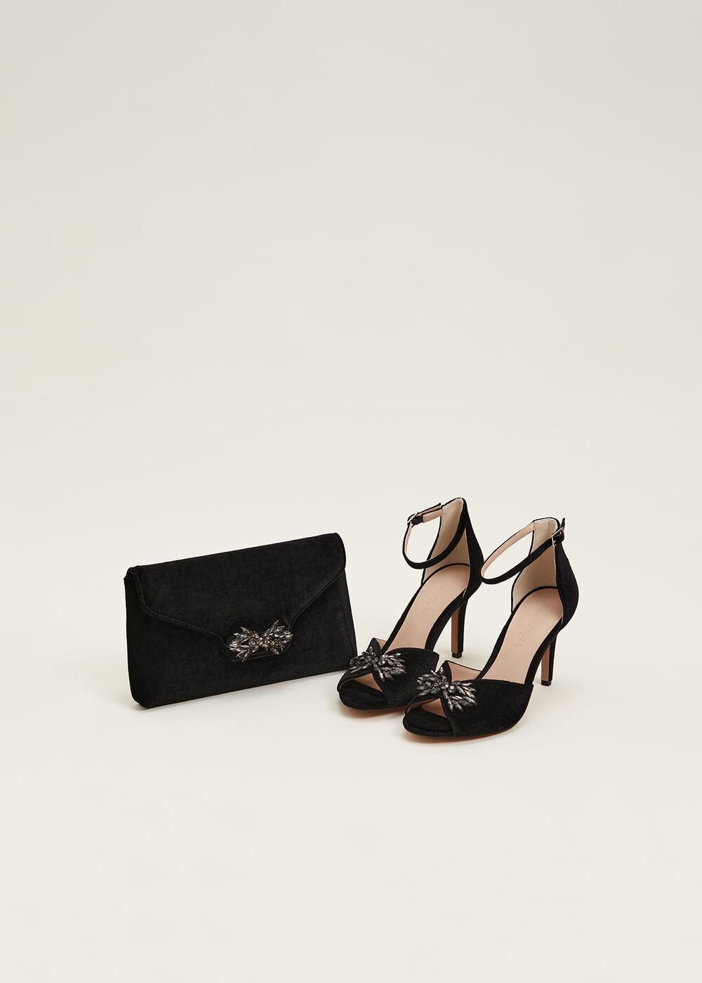 Jewel Front Velvet Sandal Black