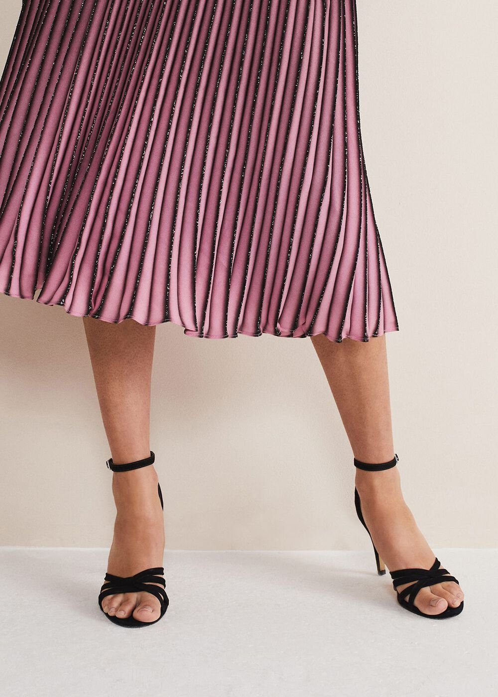 Barely There Sandal Black