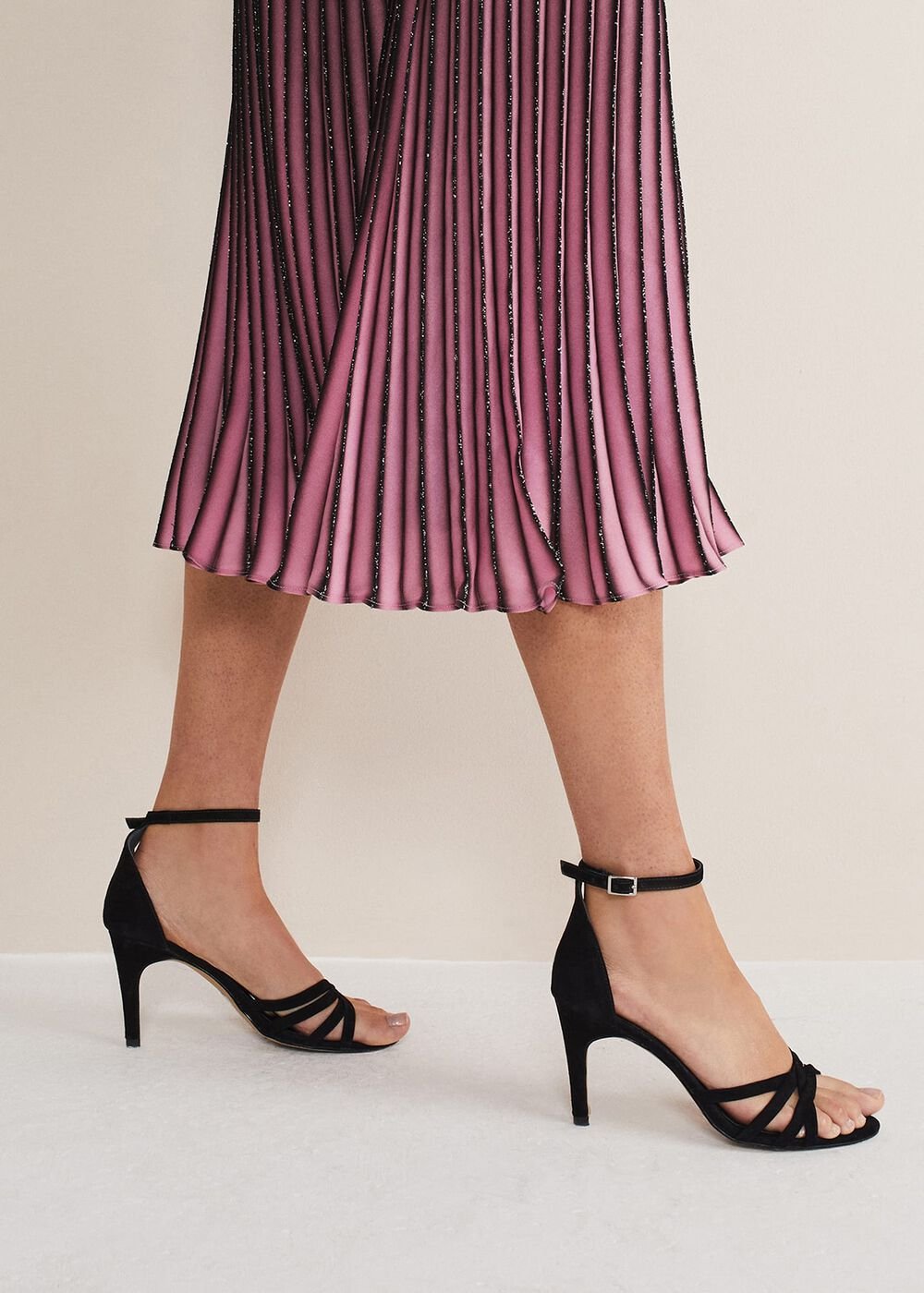Barely There Sandal Black