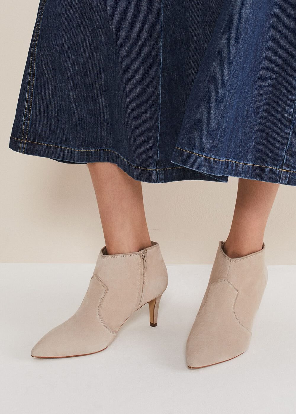 Panelled Shoe Boots Neutral