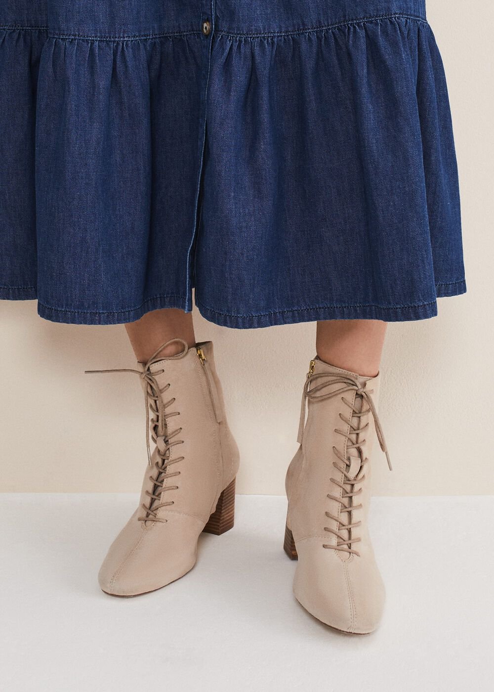 Lace Up Ankle Boot Winter White