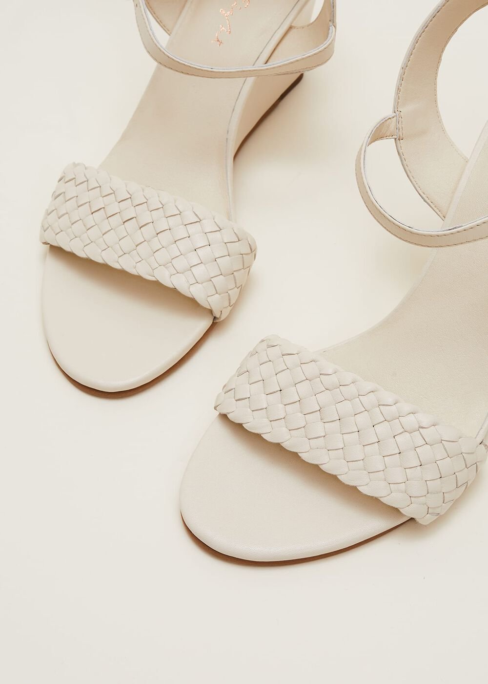Leather Plait Strap Shoes Ivory