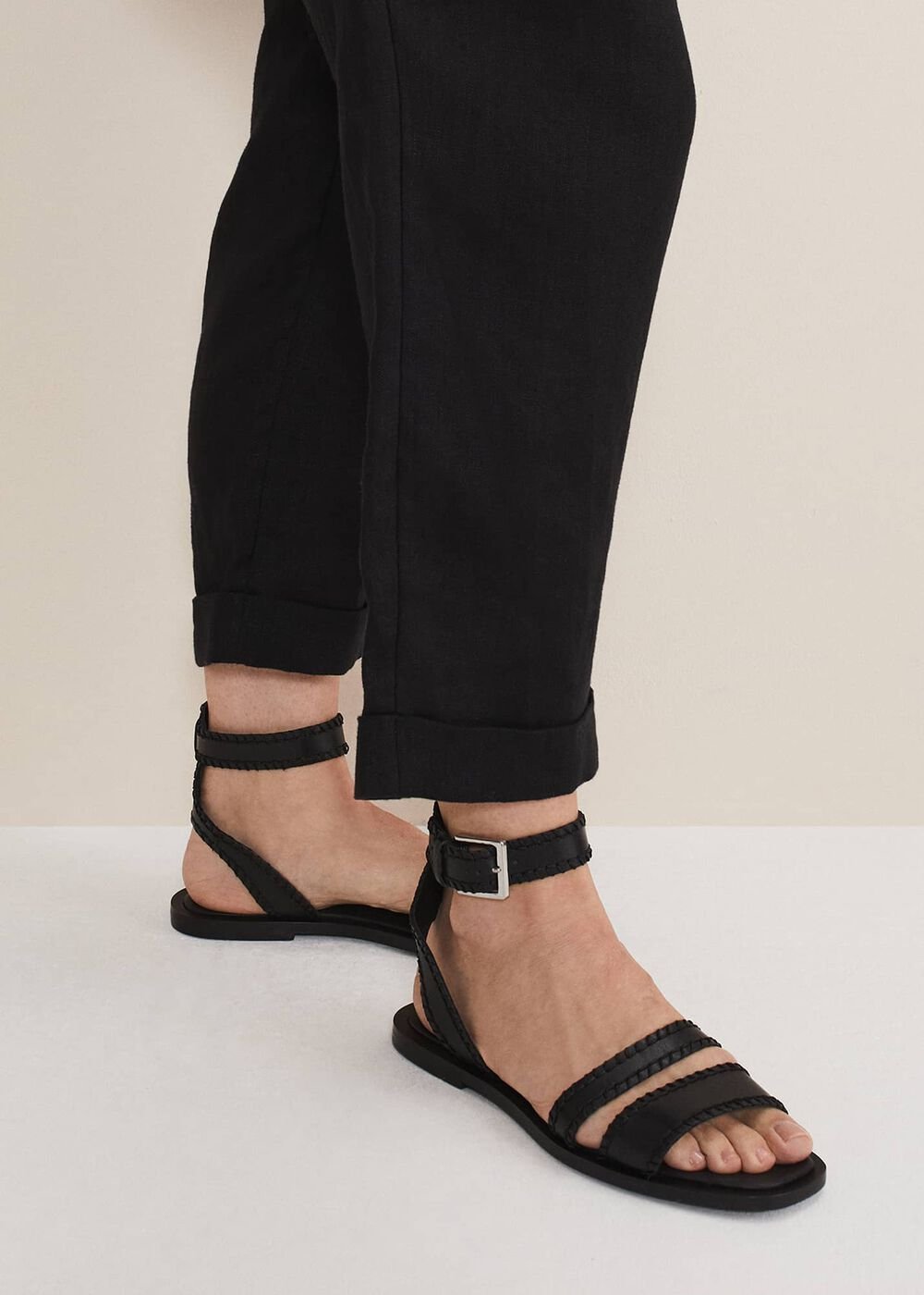 Leather Flat Sandals Black