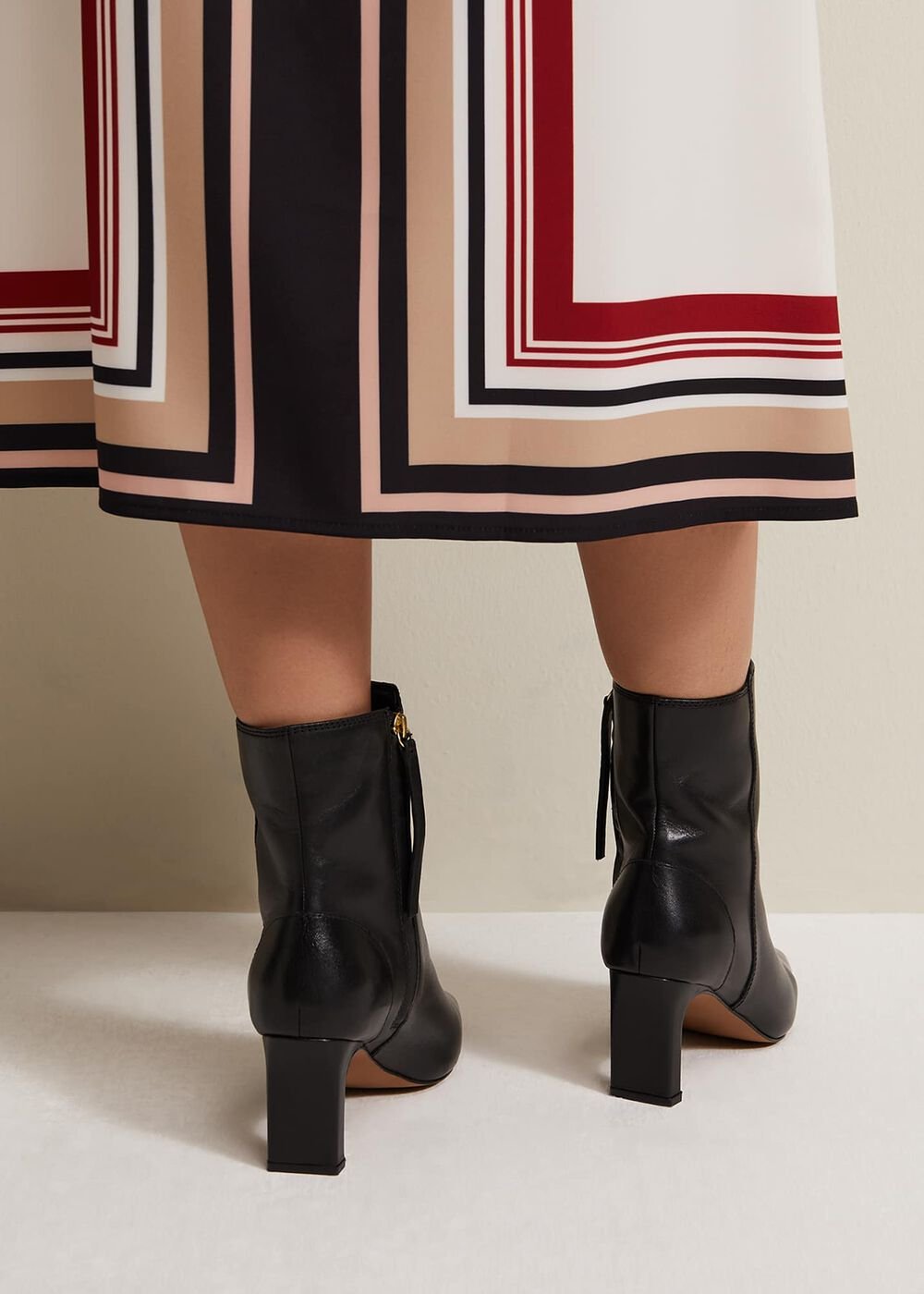 Brown Leather Ankle Boots Black