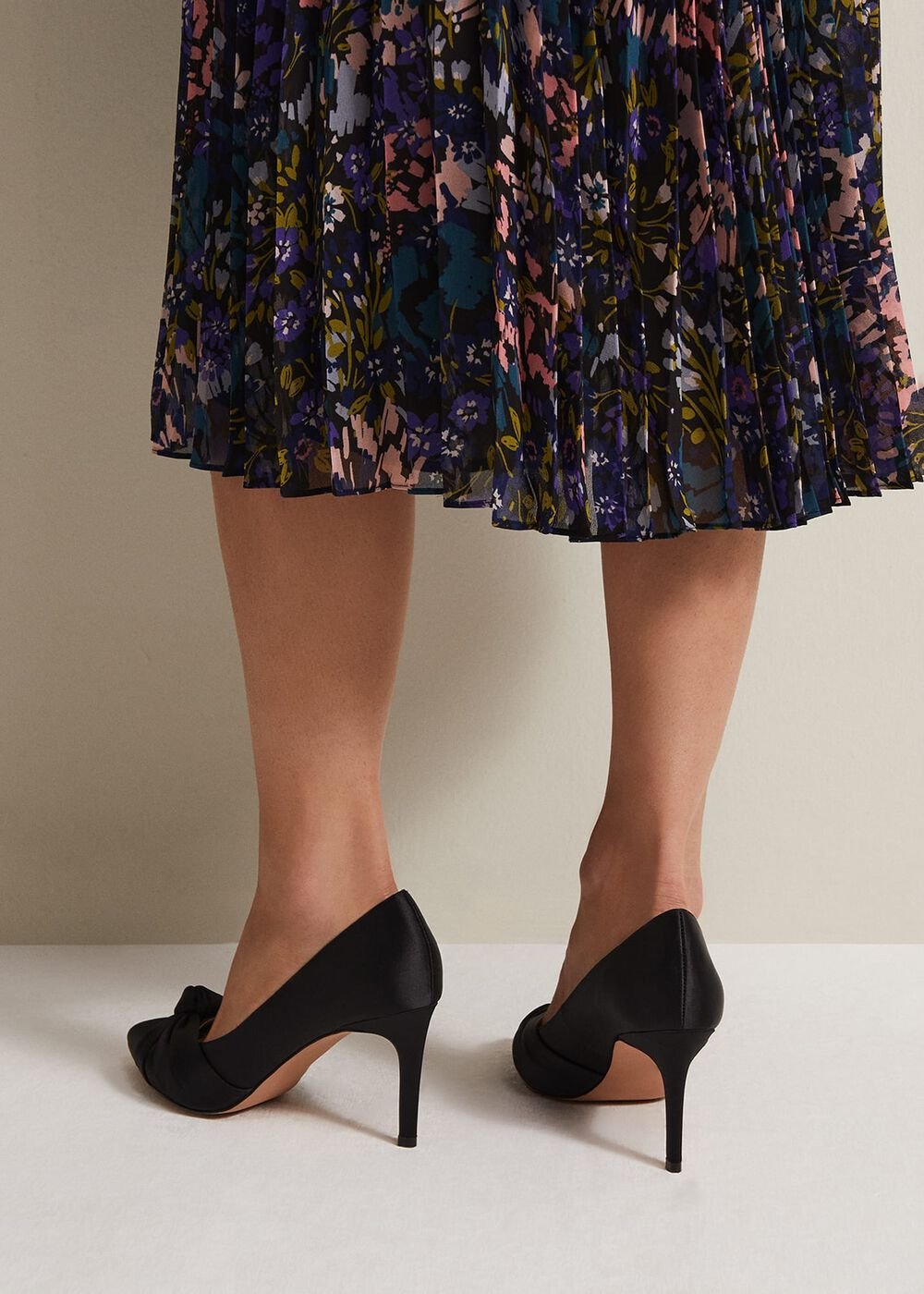 Black Satin Court Heels Black