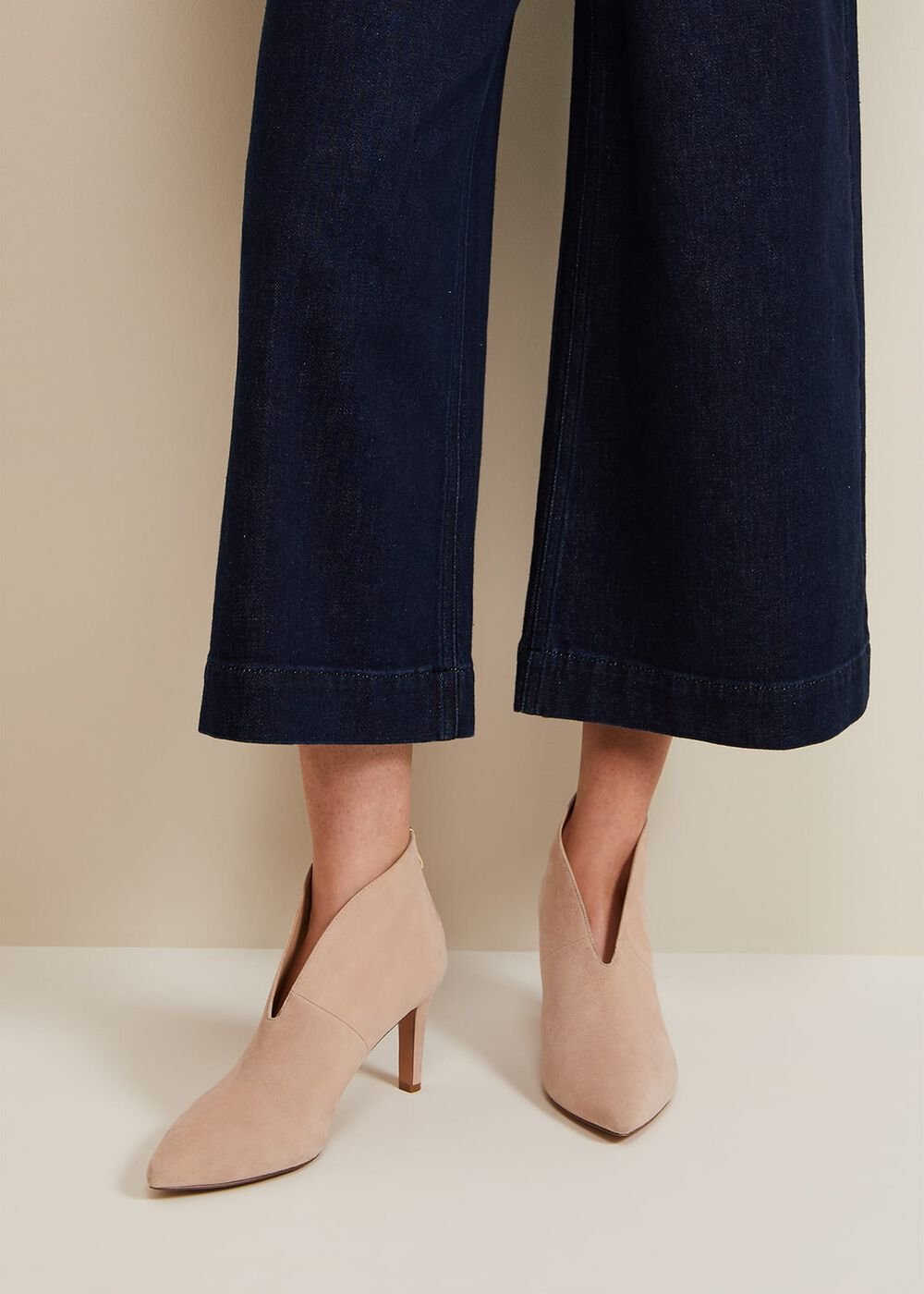 Cut Out Shoe Boots Neutral