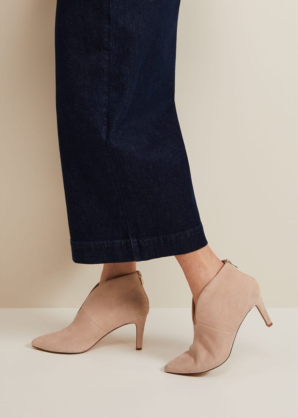 Cut Out Shoe Boots Neutral