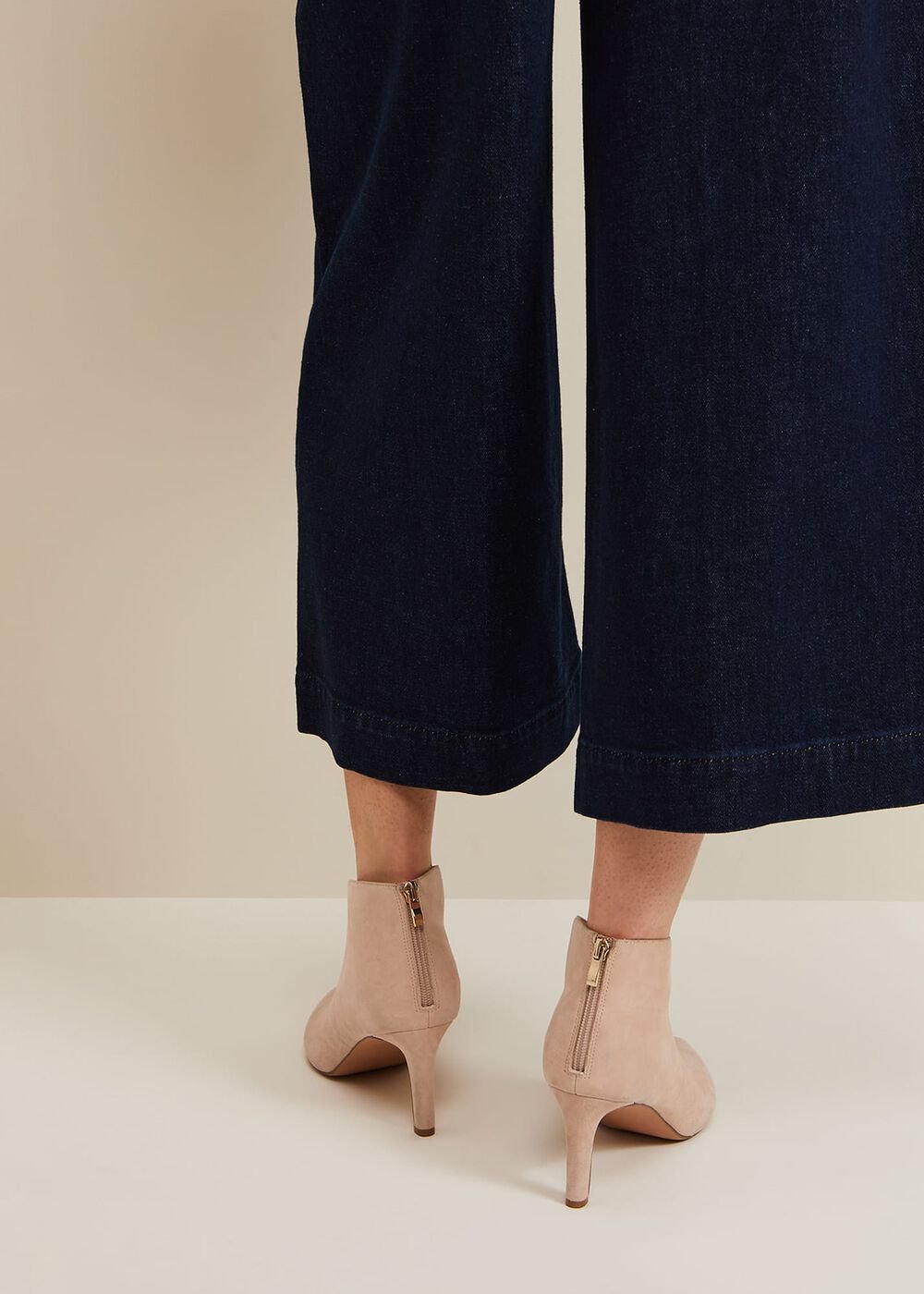 Cut Out Shoe Boots Neutral