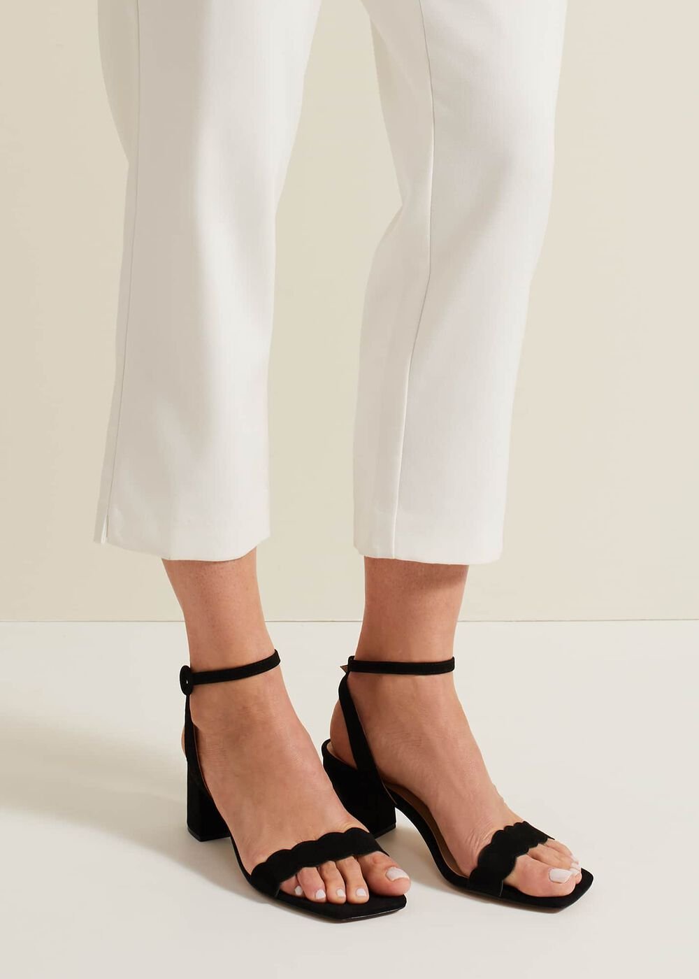 Suede Scallop Block Heel Black