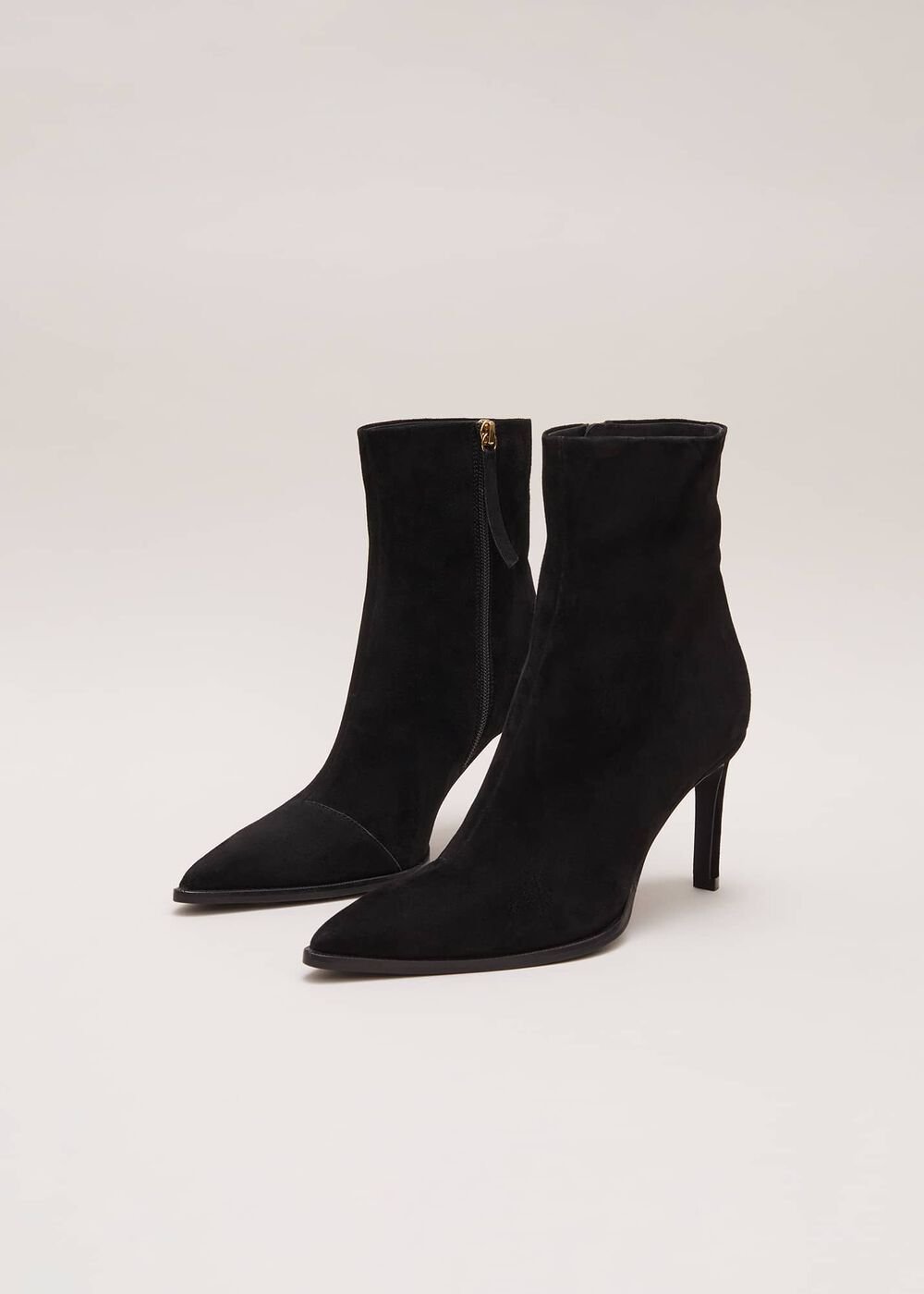 Black Suede Ponited Heeled Boots Black