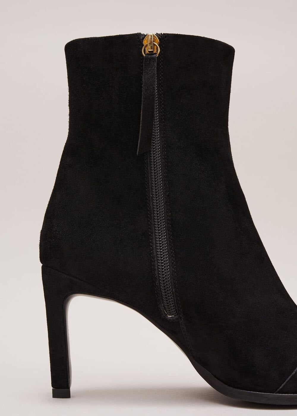 Black Suede Ponited Heeled Boots Black