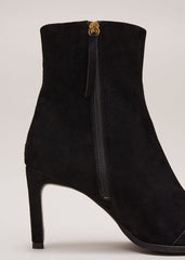 Black Suede Ponited Heeled Boots Black