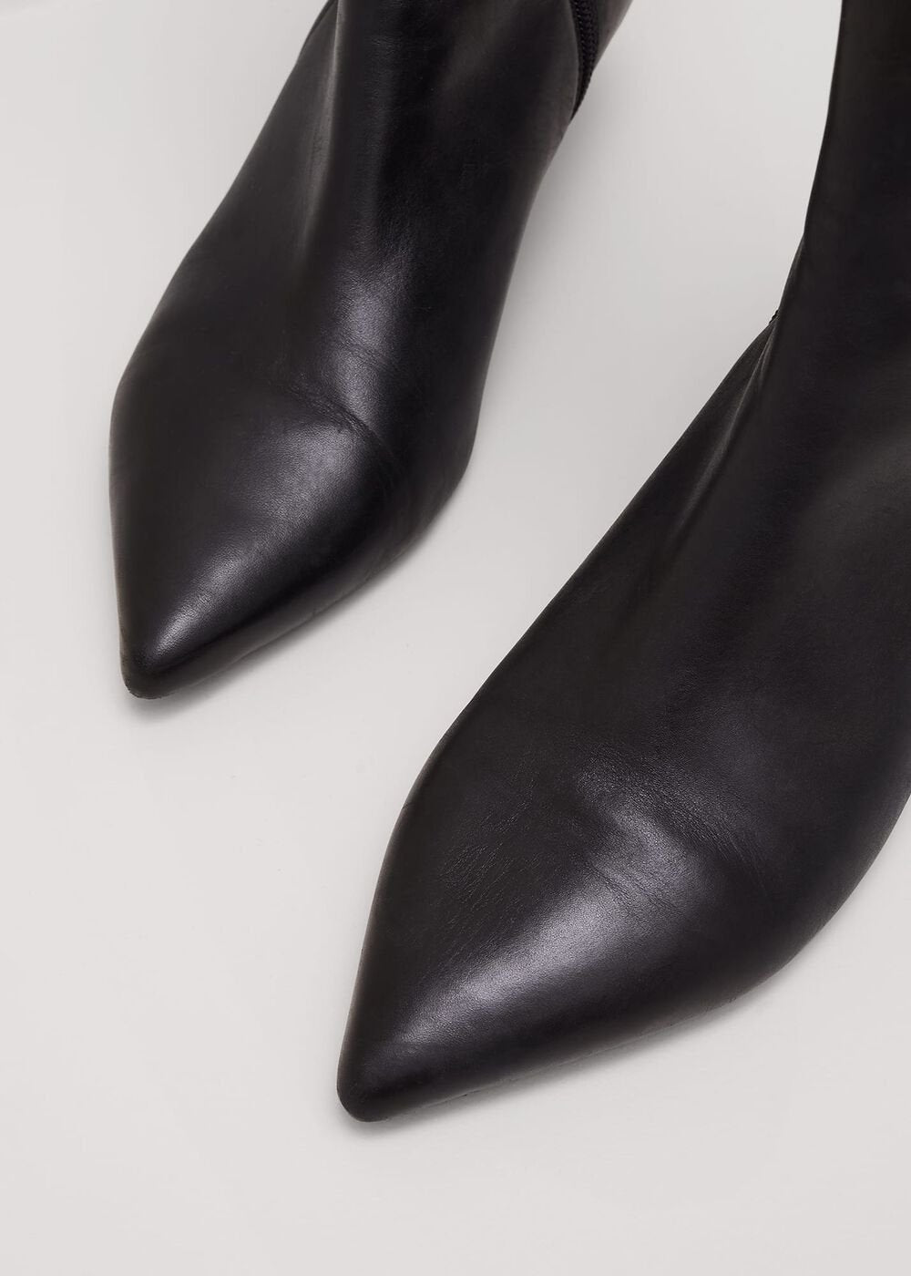 Black Leather Kitten Heel Boot Black