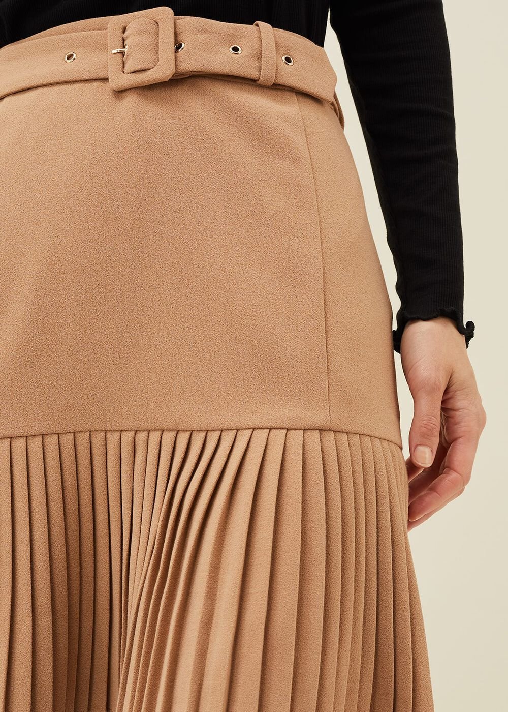 Annabel Pleated Mini Skirt Camel