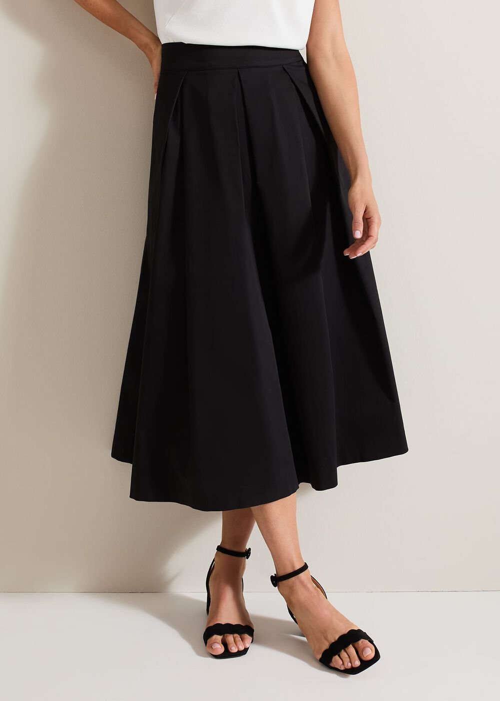 Trinity Pleated Skirt Black