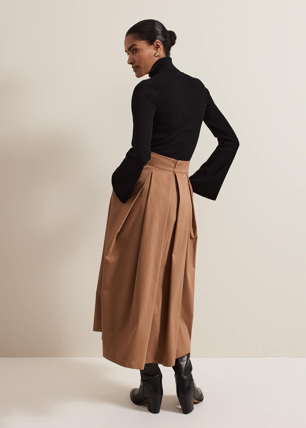 Trinity Pleated Skirt Brown