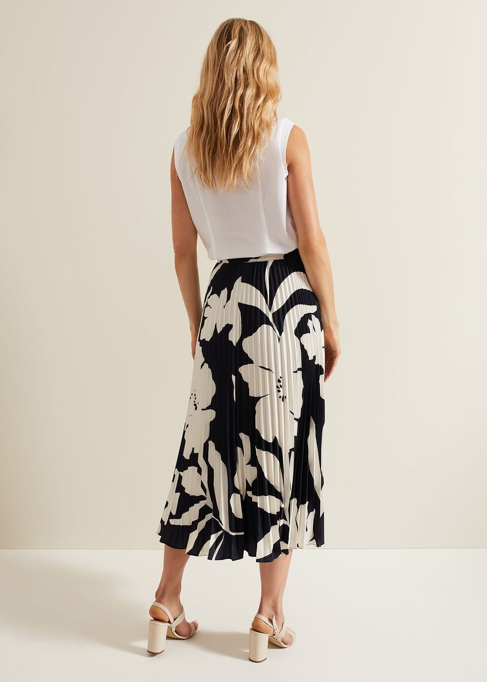 Elmina Floral Pleated Skirt Navy/Ivory