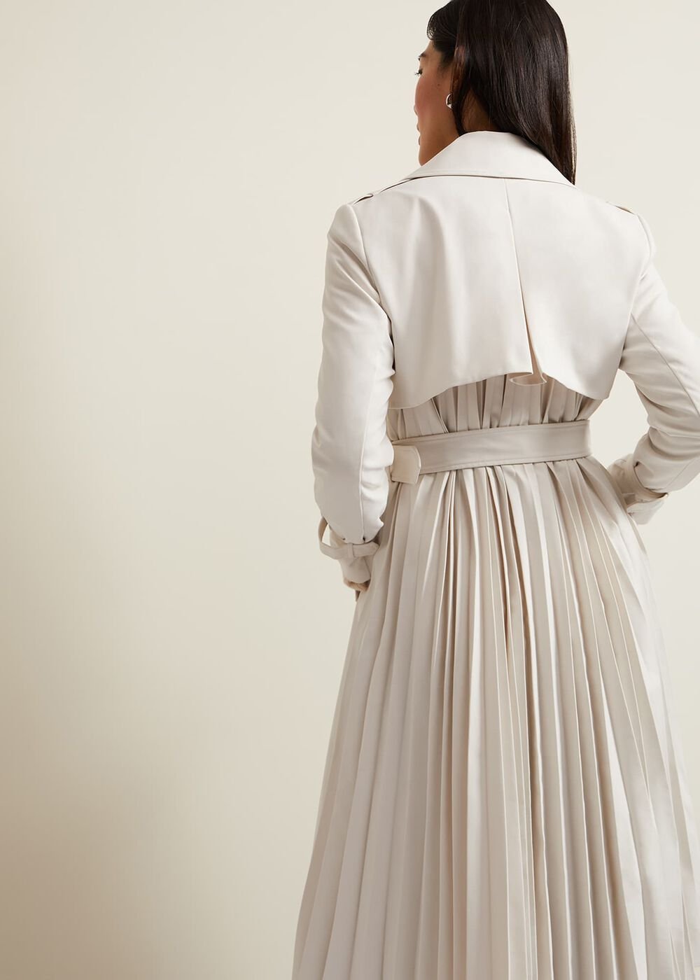 Eleanor Pleat Back Trench Coat Ivory